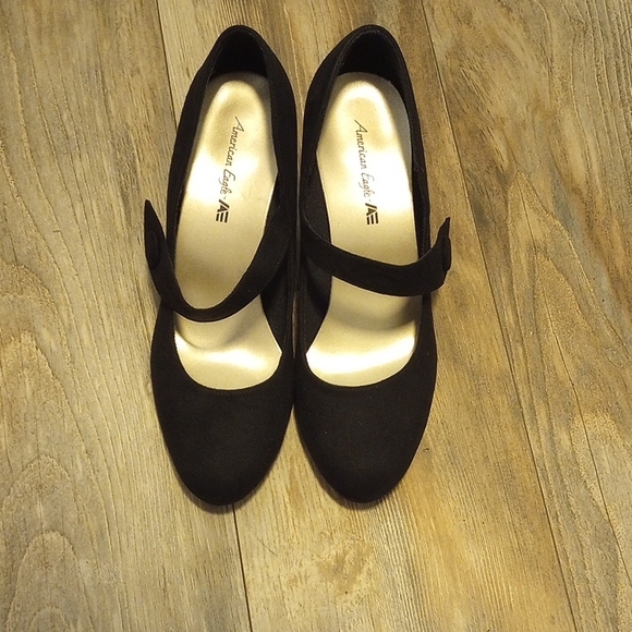 American Eagle Outfitters Velvet Mary Jane Pumps Size 10 Wide - Picture 1 of 8
